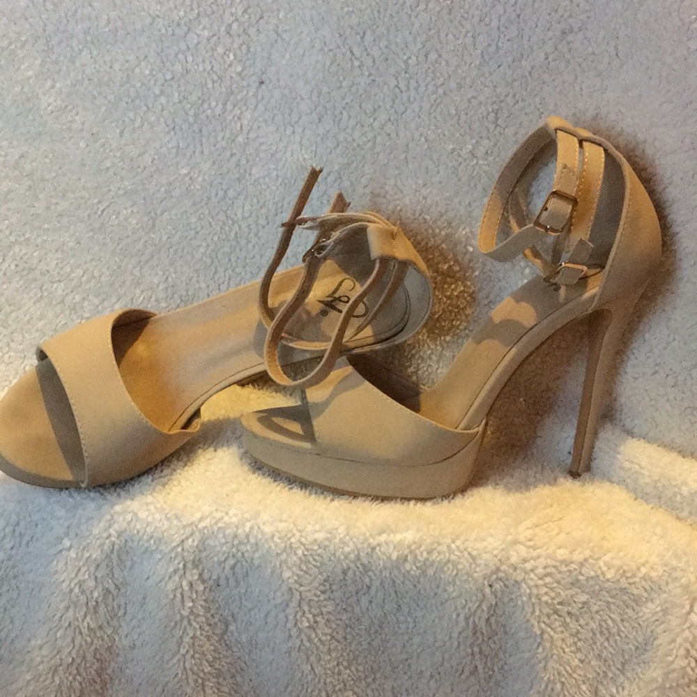 Windsor Elevated Desire Patent Peep Toe Stiletto Heels